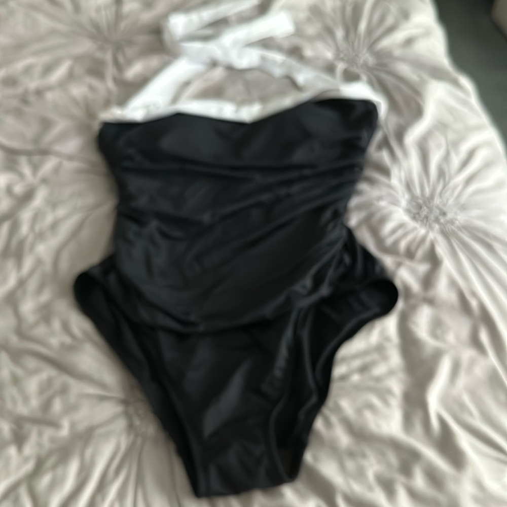 Excellent used condition Lauren by Ralph Lauren one piece swimsuit size 12